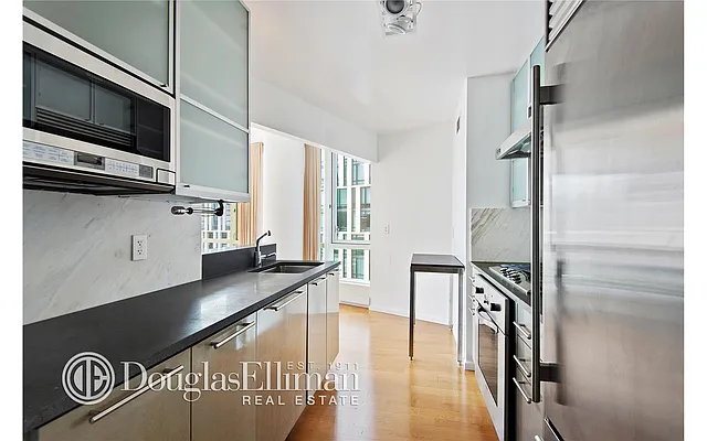 Rented by Douglas Elliman | media 32