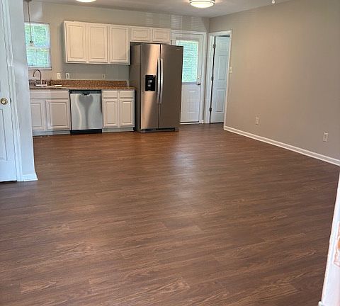 looking from front door, LR, DR and kitchen. Open floor plan