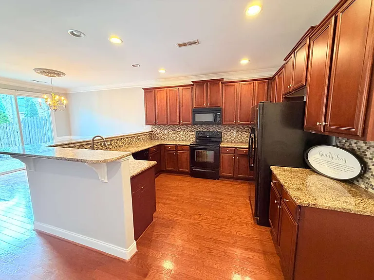 959 Silver Leaf Dr — Photo 19