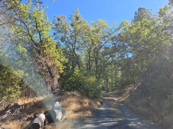 8235 Fairplay Rd, Somerset, CA 95684