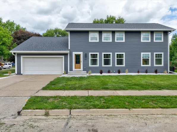 801 SE 5th St, Grimes, IA 50111