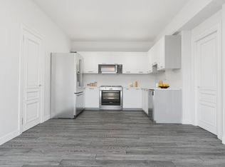 3441 W Walnut St #3, Chicago, IL 60624