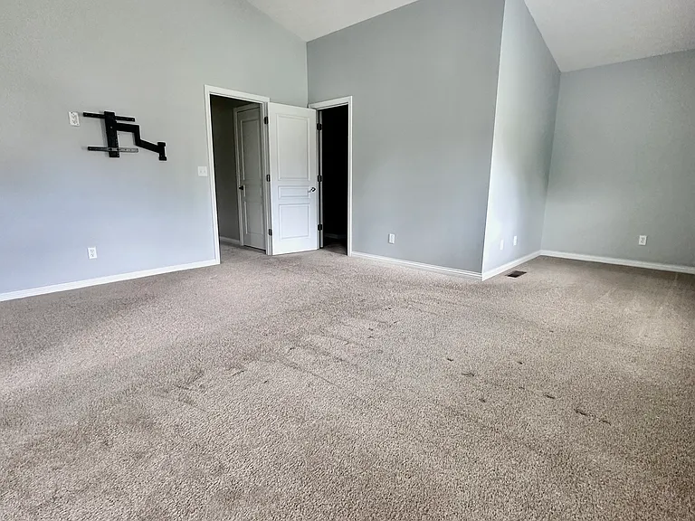 11574 Bunker Hill Ct — Photo 13