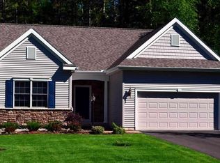 5 Tamarac Dr, South Glens Falls, NY 12803