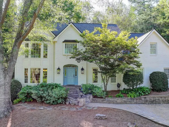 1580 Misty Oaks Dr, Sandy Springs, GA 30350