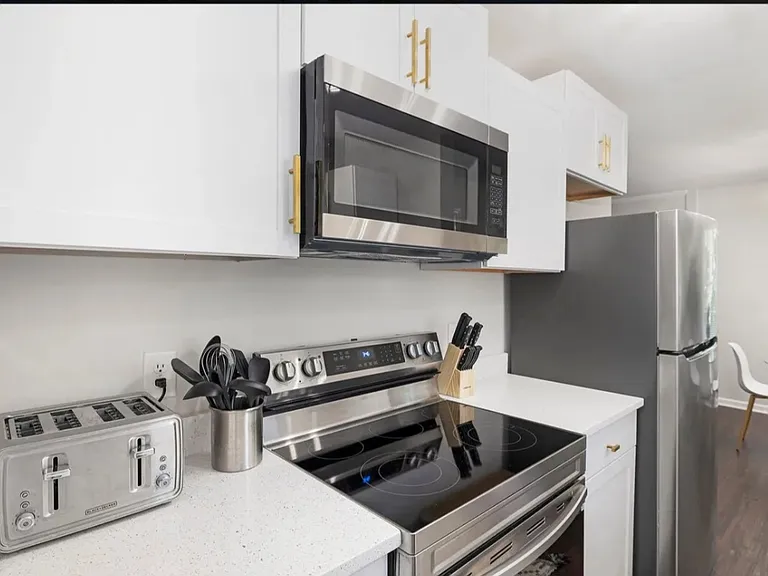3909 Woodbriar Trl — Photo 8
