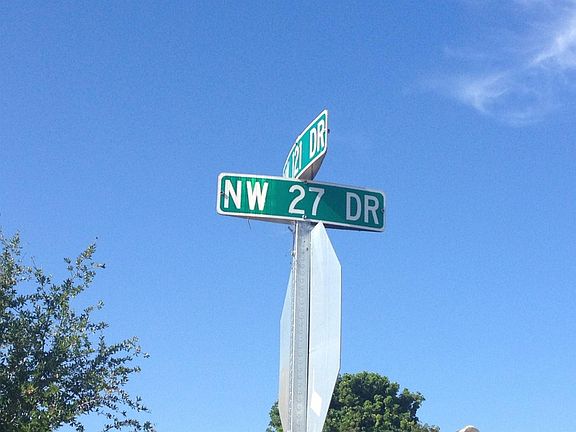 4th image of 12086 NW 27th Dr