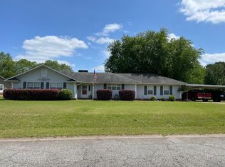 170 Spring Lake Dr, Leesburg, GA 31763