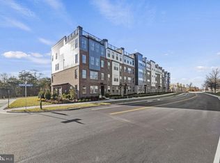 13586 Innovation Station Loop, Herndon, VA 20171