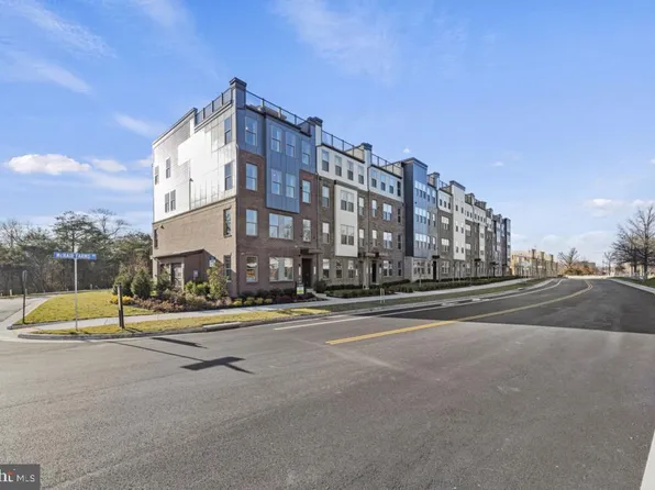 13586 Innovation Station Loop, Herndon, VA 20171