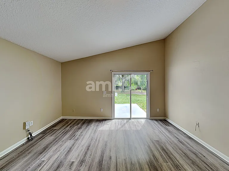 62 Marisco Way — Photo 8