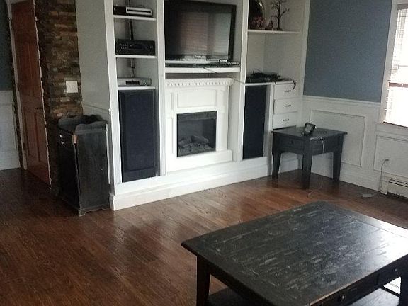 2nd image of 109 Lake Dr