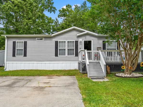 514 Folly Estates Dr., Myrtle Beach, SC 29588