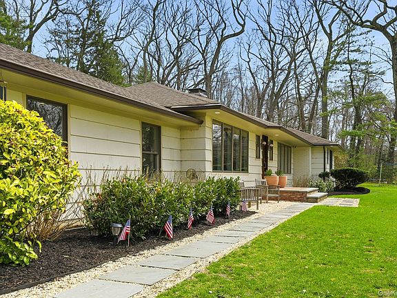 2nd image of 6 Greatmeadow Road