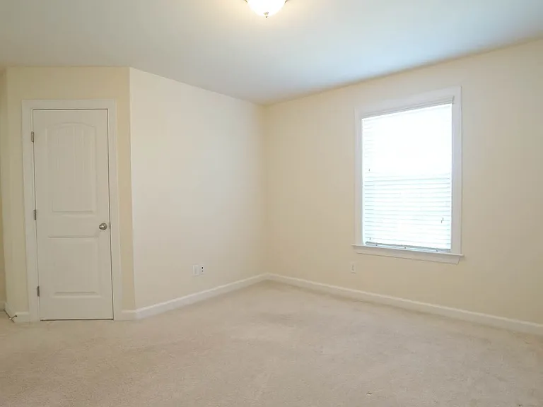 8043 Gilano Dr — Photo 15