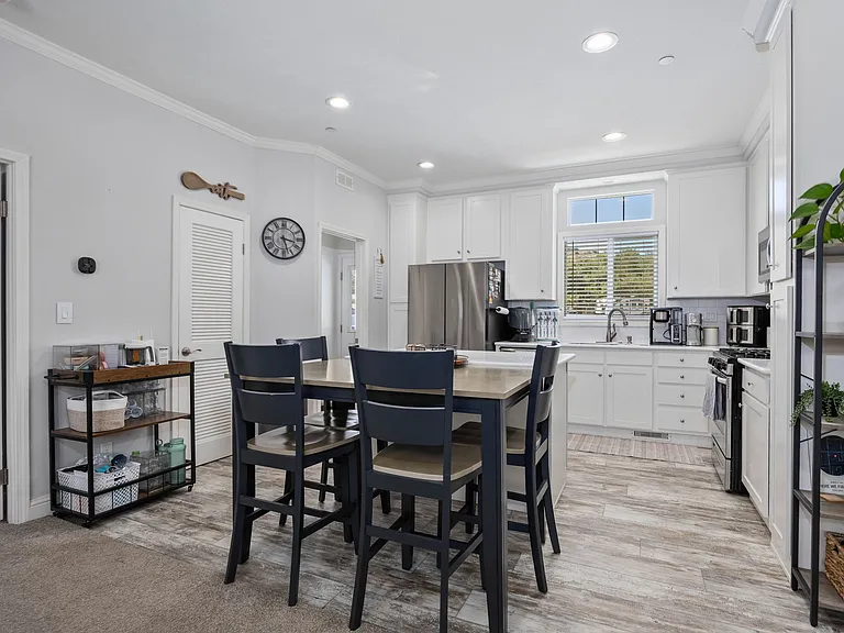 246 Cassou Rd — Photo 14