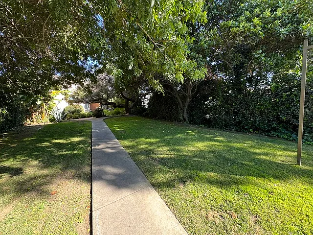 11818 Gateway Blvd #3 — Photo 39