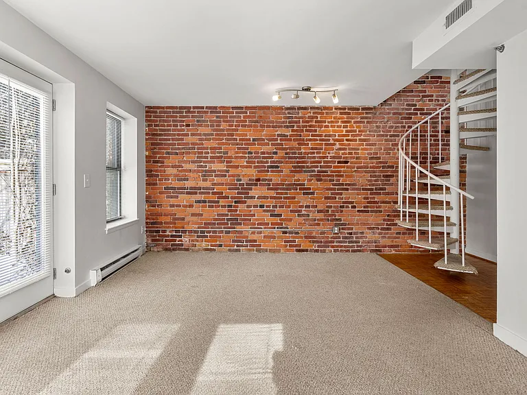 71 Fulkerson St — Photo 37
