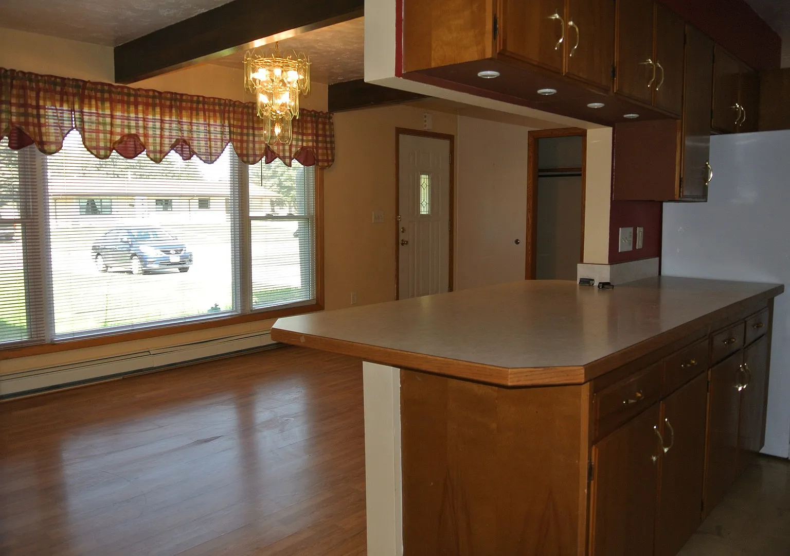 House- NW — Photo 3