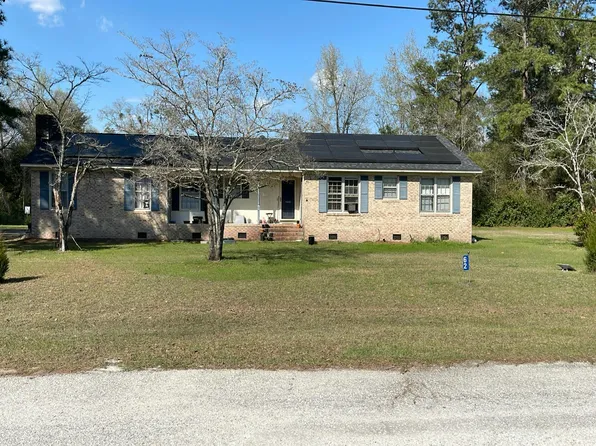 62 Montgomery St, Kingstree, SC 29556