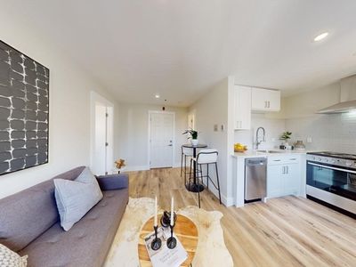 72-74 Chelsea St #8, Boston, MA, 02128