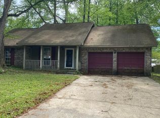 106 Glebe Rd, Summerville, SC 29485