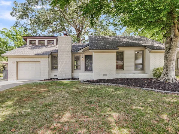 109 Flamingo Dr, Ladson, SC 29456