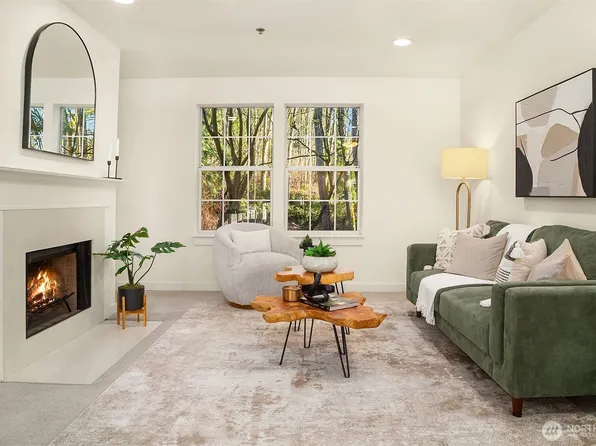 2740 118th Avenue SE #202, Bellevue, WA 98005