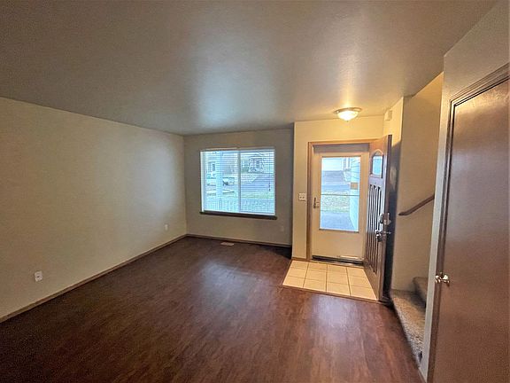 3rd image of 11915 130th St E