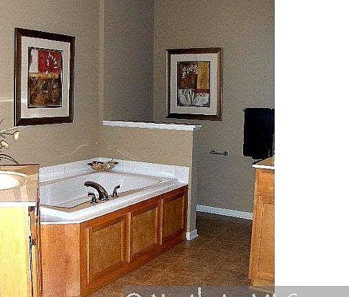 5th image of 12617A Midway Court