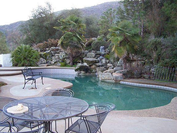 4th image of 41655 Riverbend Ln