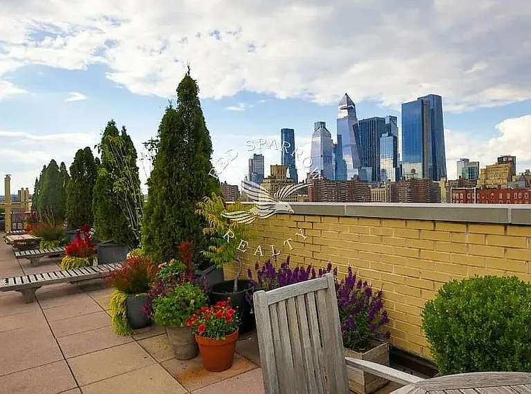 200 W 20th St #601 — Photo 13