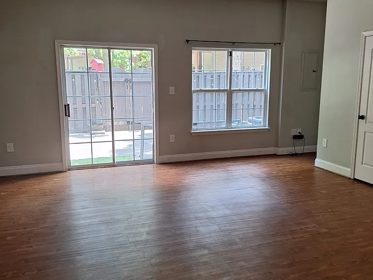 2039 Capstone Cir — Photo 10