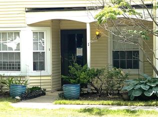 1 Powell Ct, Hightstown, NJ 08520