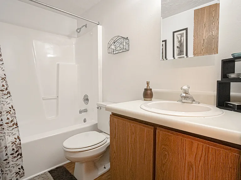 Springbrook - Bathroom Springbrook - Bathroom