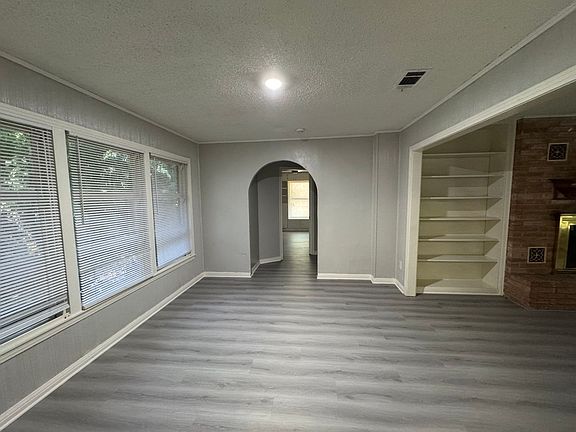 4th image of 3500 Sturgis Ln