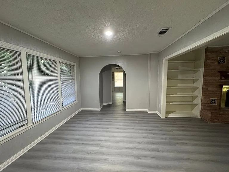 3500 Sturgis Ln — Photo 4