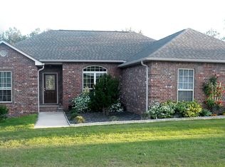 8323 Mars Hill Rd, Bauxite, AR 72011