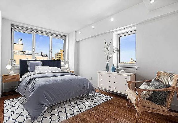 4th image of 2167 2nd Ave #6F