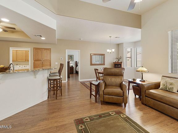 4th image of 4202 E BROADWAY Road #50