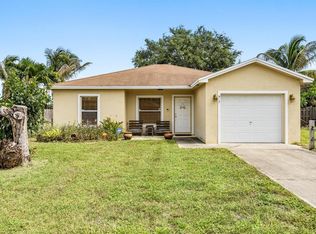 913 SE FORREST PARK Drive, Stuart, FL 34994