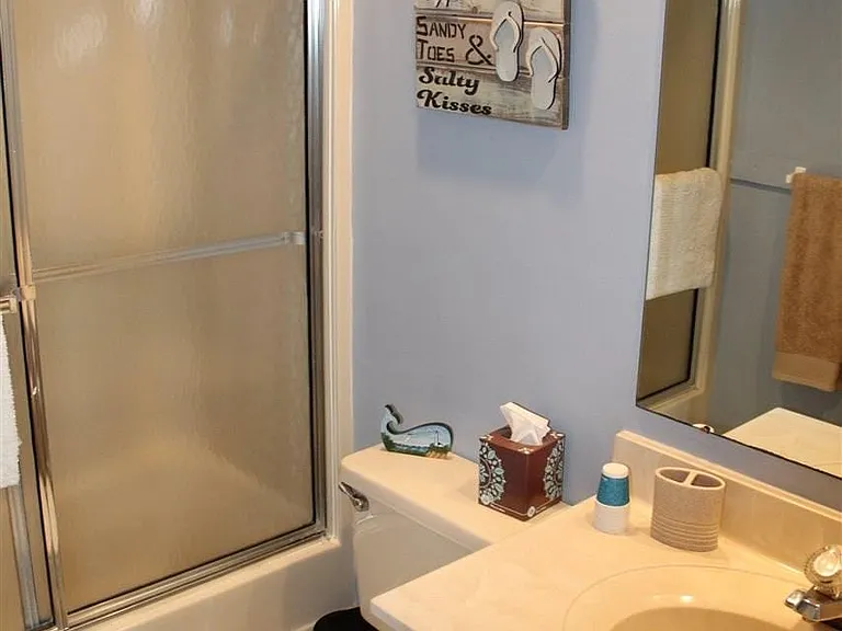 1101 E Shore Dr #C — Photo 20