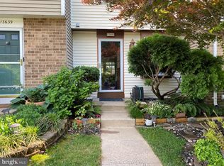 13641 Forest Pond Ct, Centreville, VA 20121