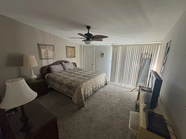 634 White Pine Tree Rd — Photo 9