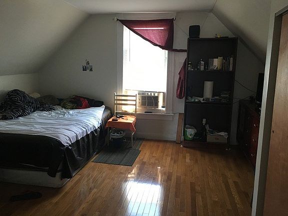 5th image of 2236 N Lorel Ave