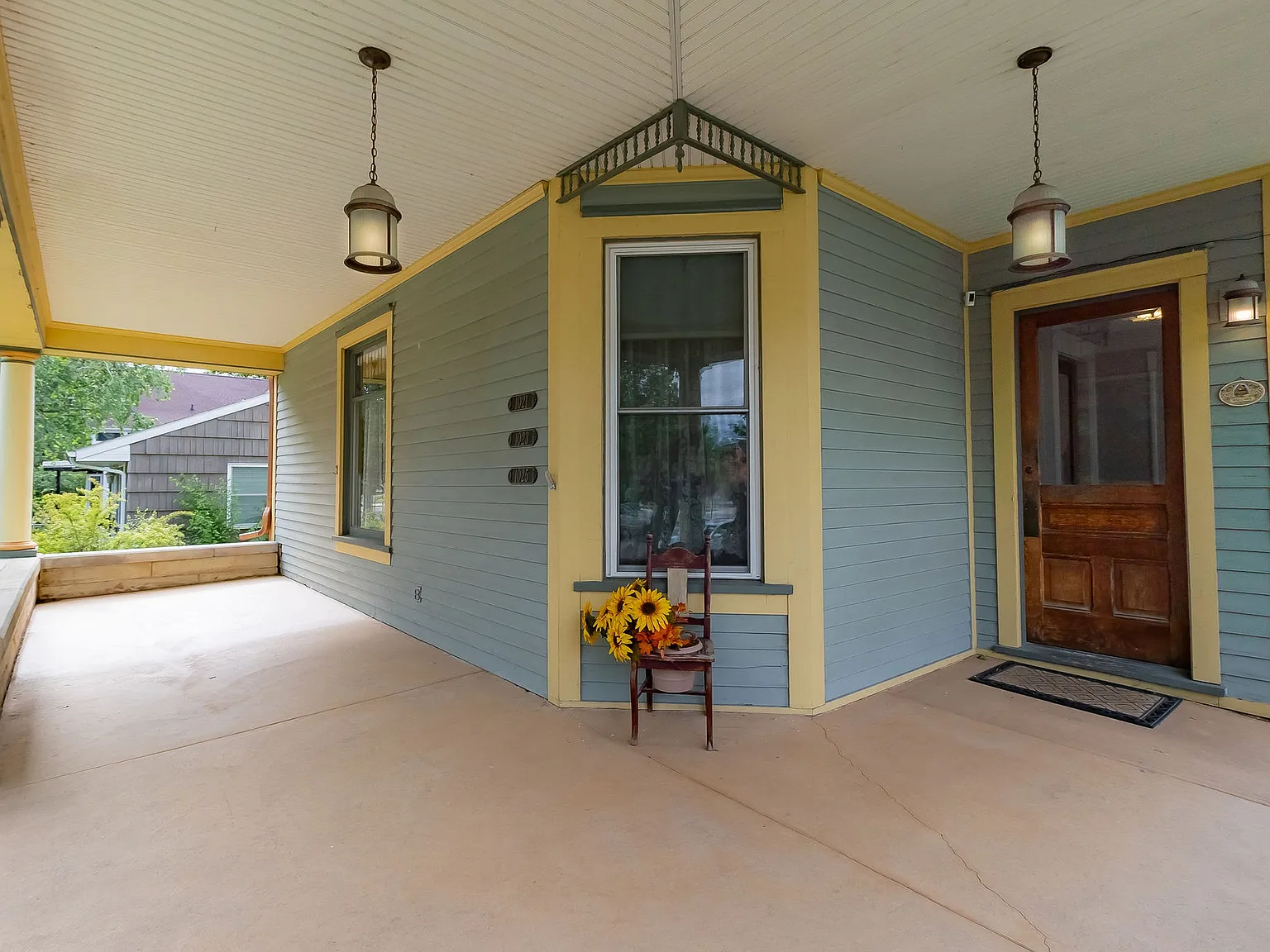 2 bed, 1682 sqft, $1,900 — Photo 2