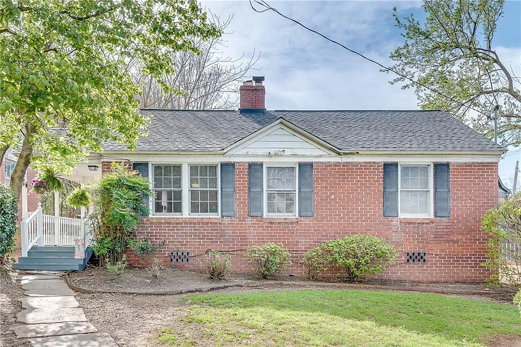 2 bed, 1.0 bath, $2,575 — Photo 2