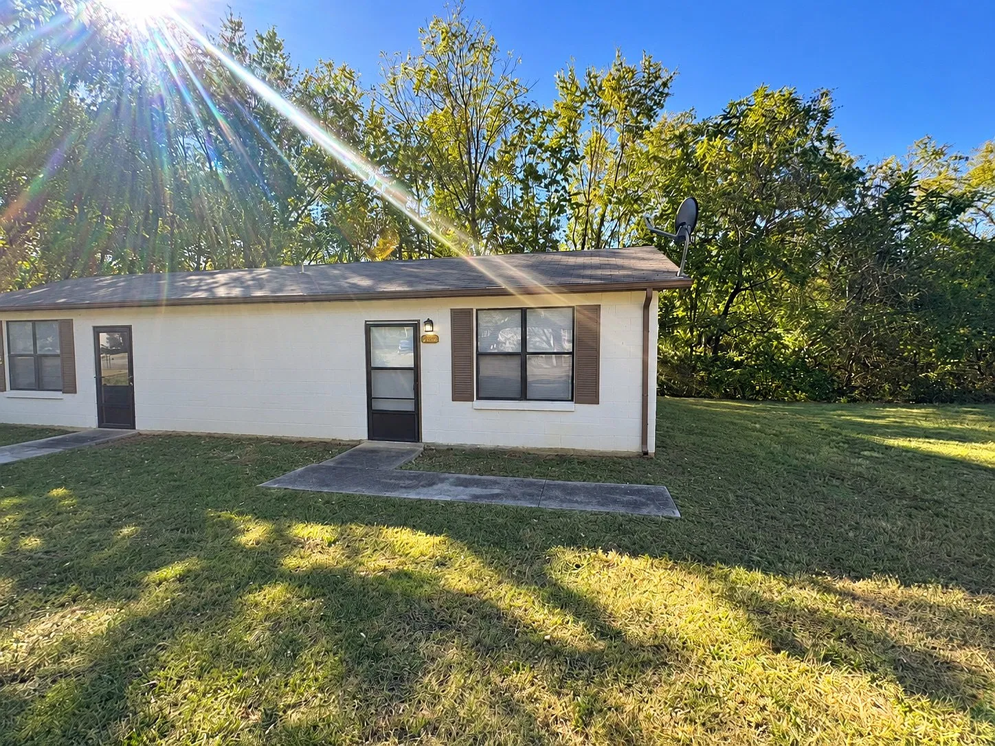 1 bed, 1.0 bath, 700 sqft, $900 — Photo 1