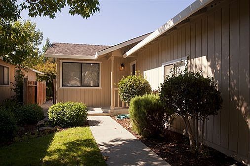 2nd image of 31 Bremen Ct