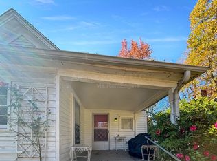 1064 Curran St NW APT B, Atlanta, GA 30318